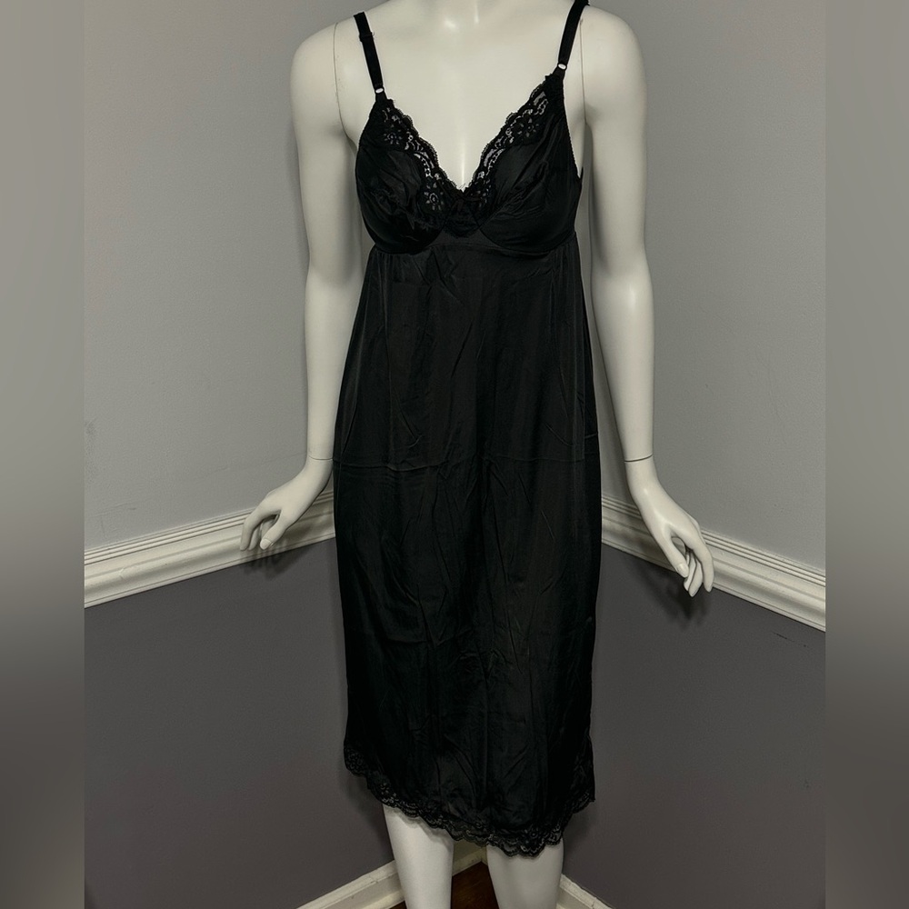 Vintage Vassarette Nylon Black Lace Trim Full Slip Side Slit Hook & Eye Size 34C